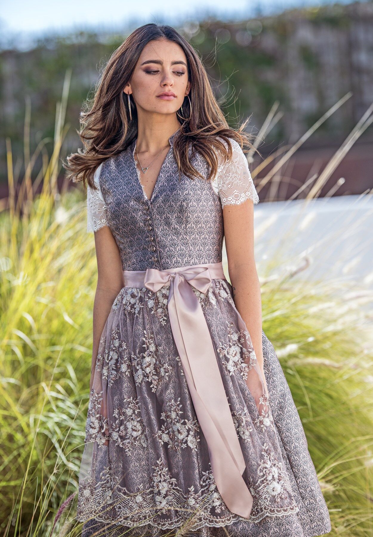 festliche-Dirndl-Damen-exklusive-edle-Dirndl-15