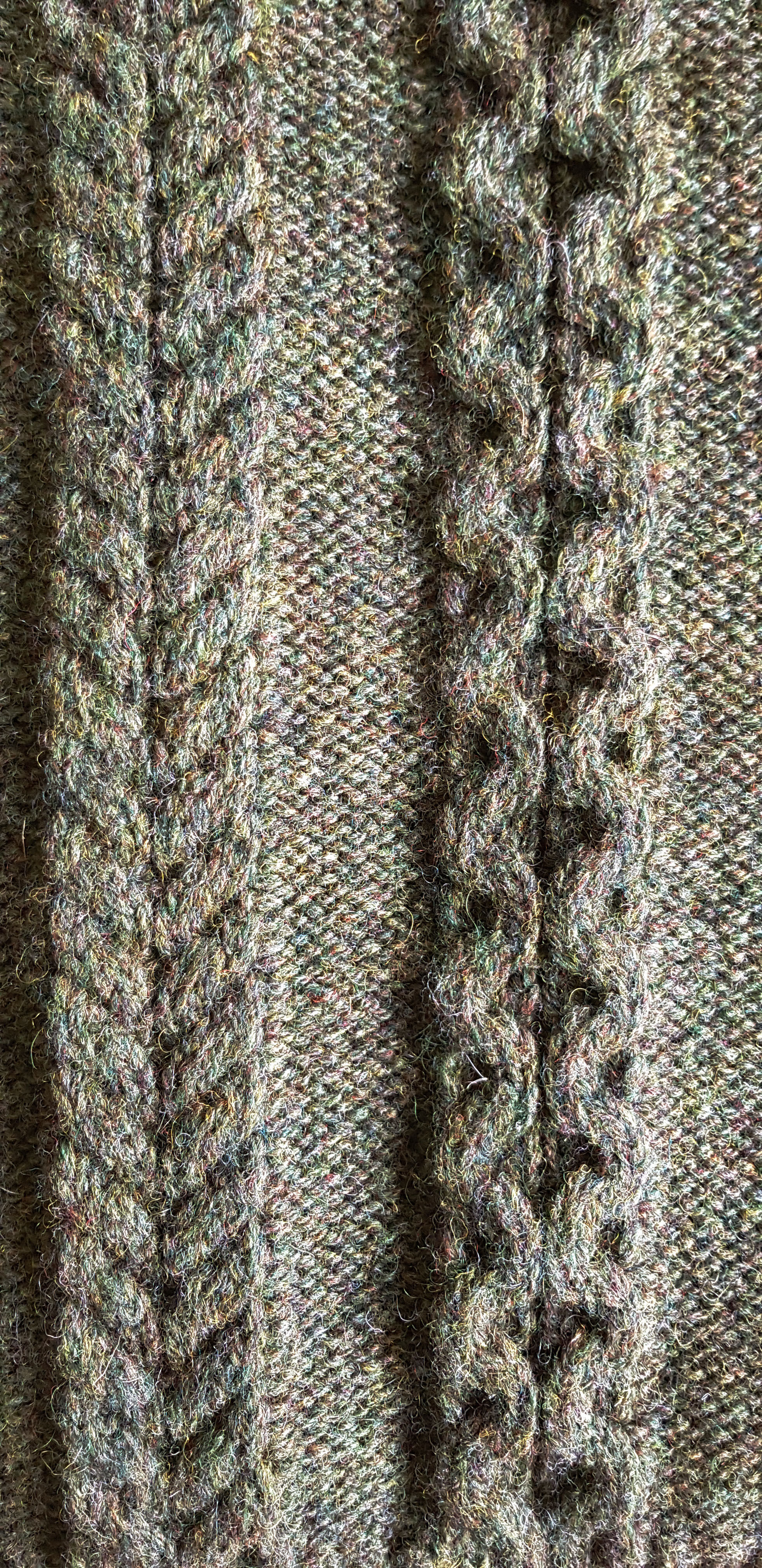 PREMIUM STRICKWOLLE - SCHURWOLLE-TWEED - 1 KG Konen/1000 Gramm  Dunkeloliv PREMIUM STRICKWOLLE - SCHURWOLLE-TWEED - 1 KG Konen/1000 Gramm  Dunkeloliv