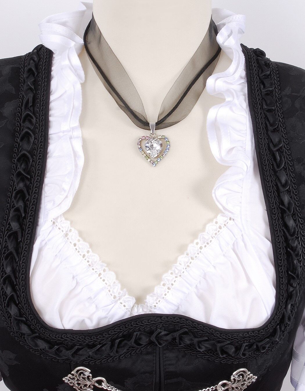 Trachtenkette mit edlem Swarovski-Herz Trachtenkette mit edlem Swarovski-Herz