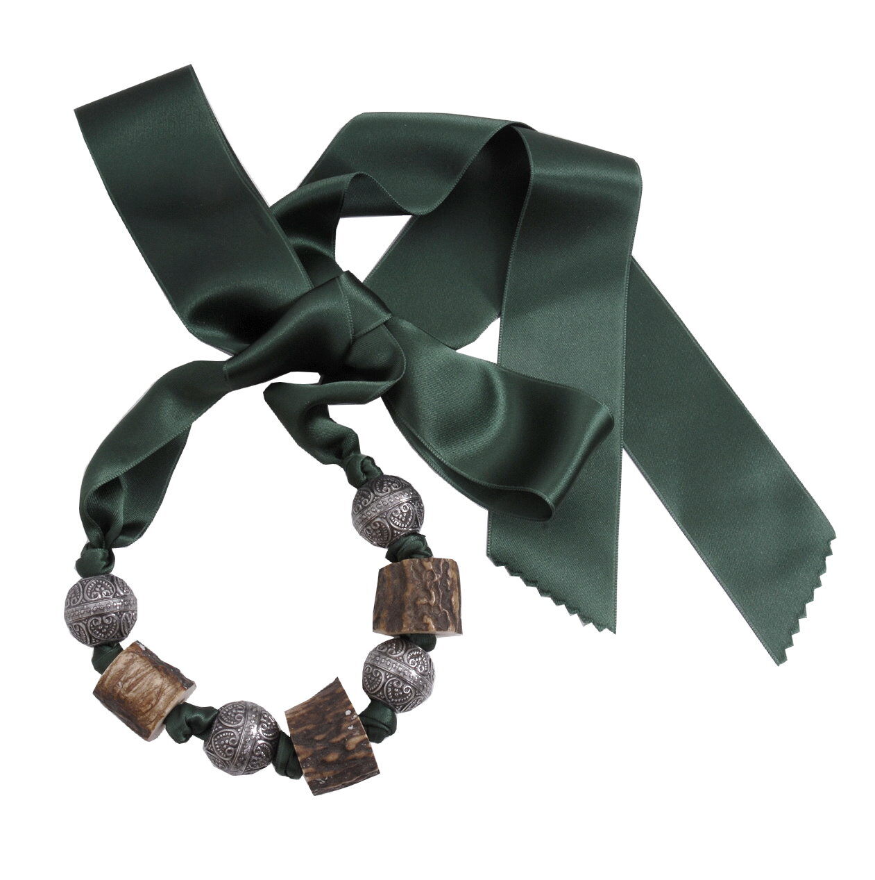 Kropfband Satinband mit  Hirschhorn Kropfband Satinband mit  Hirschhorn