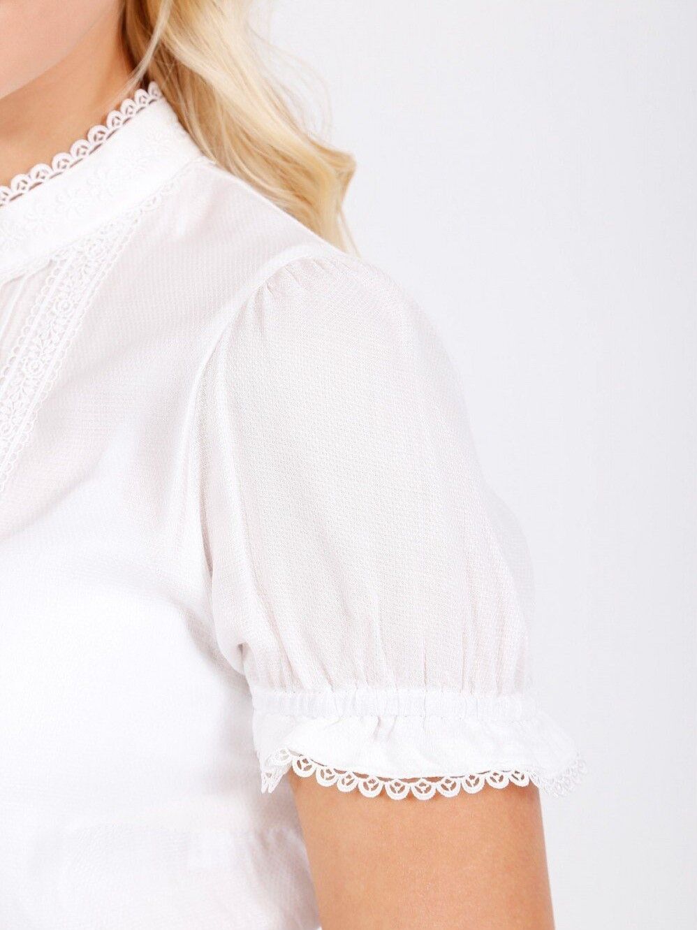 Dirndlbluse Damen festlich Spitze Stehkragen hochgeschlossen Kurzarm Creme Dirndlbluse Damen festlich Spitze Stehkragen hochgeschlossen Kurzarm Creme