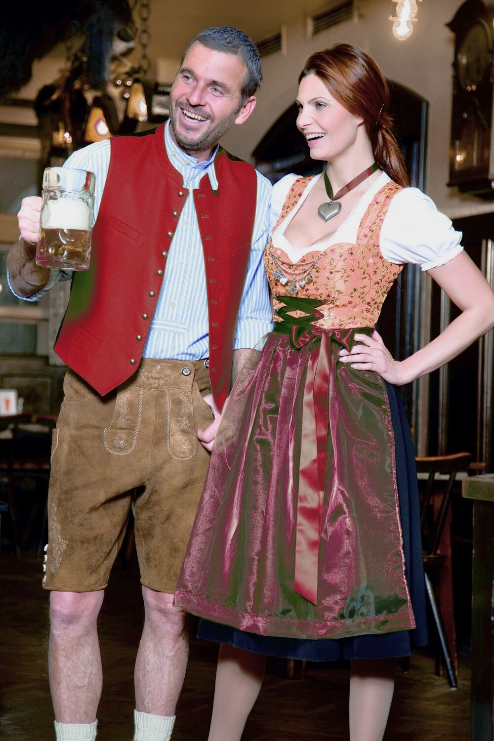 Trachten-Tracht-Trachtenmode-Bekleidung-3
