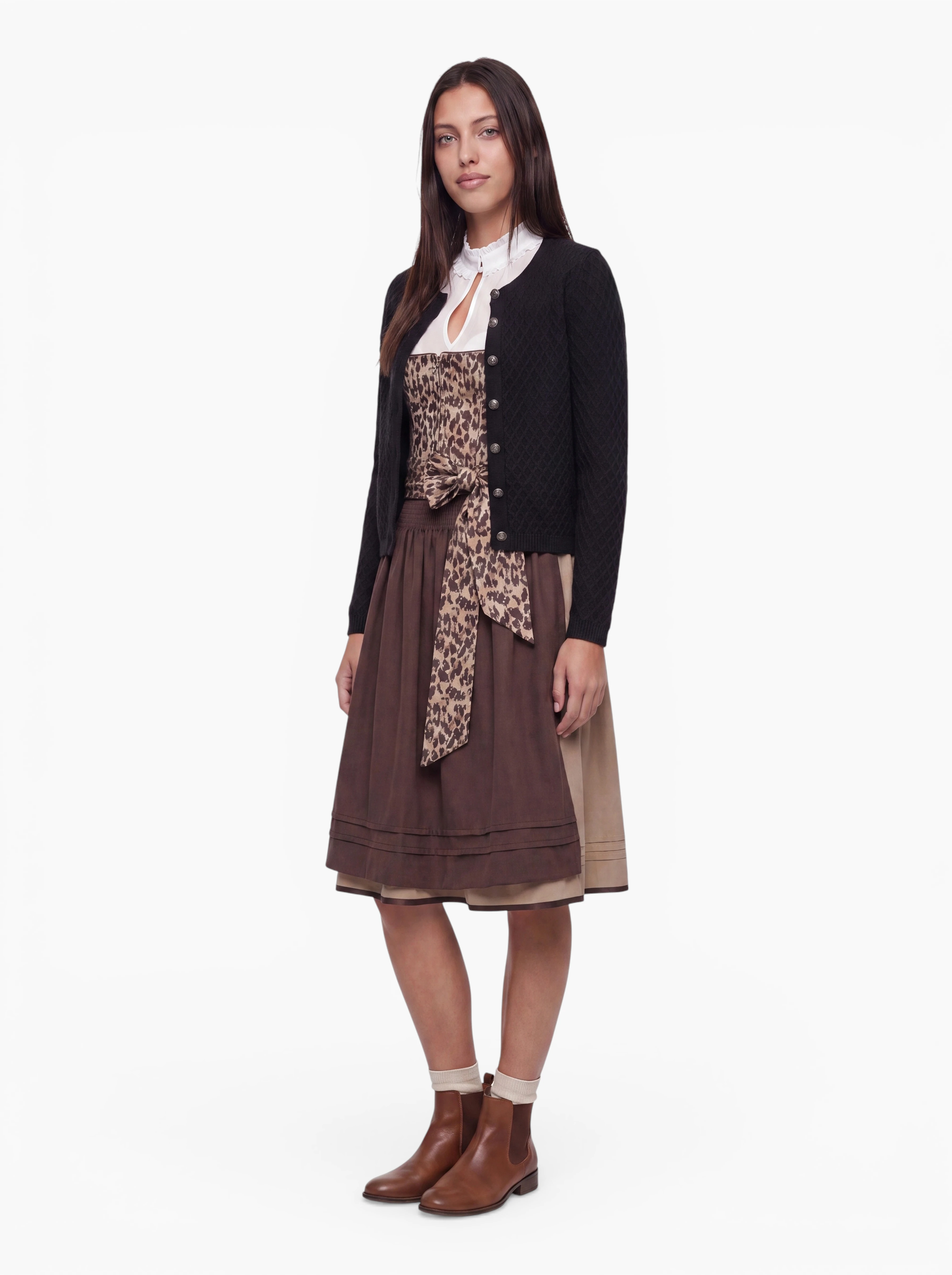 Dirndl-Strickjacke Wilma Schwarz – Trachten-Strickjacke für Damen