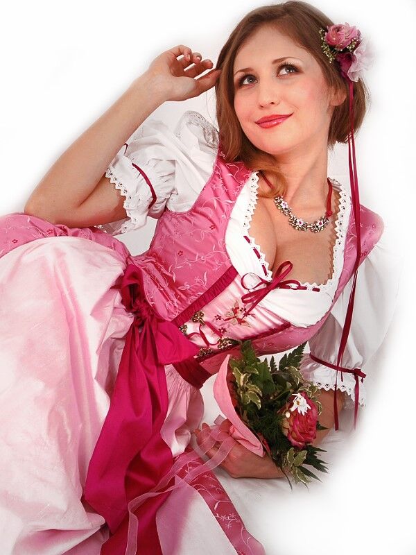 PREMIUM Designer-Dirndl Seidendirndl - festliches Midi-Dirndl Rosa PREMIUM Designer-Dirndl Seidendirndl - festliches Midi-Dirndl Rosa