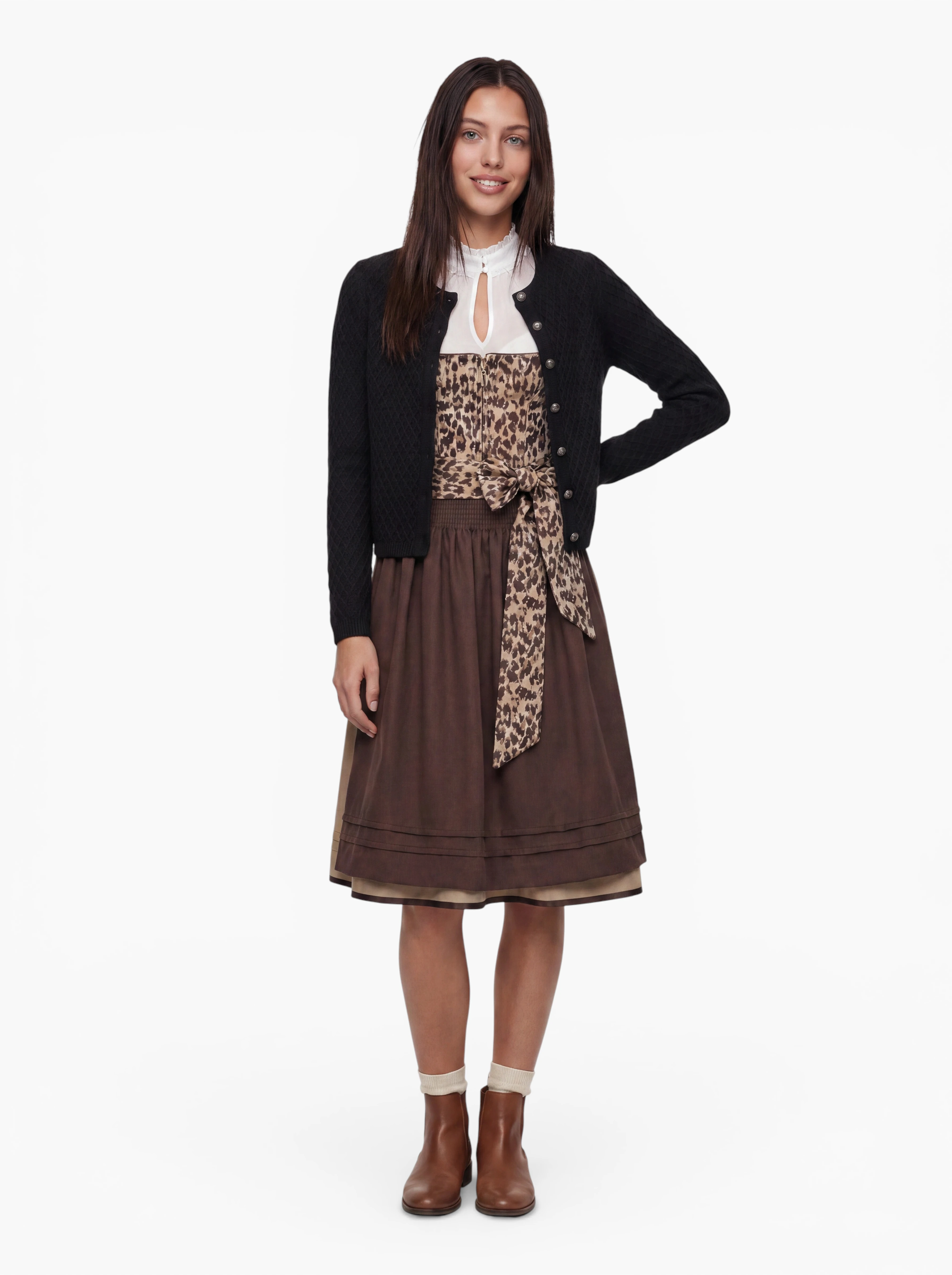 Dirndl-Strickjacke Wilma Schwarz – Trachten-Strickjacke für Damen