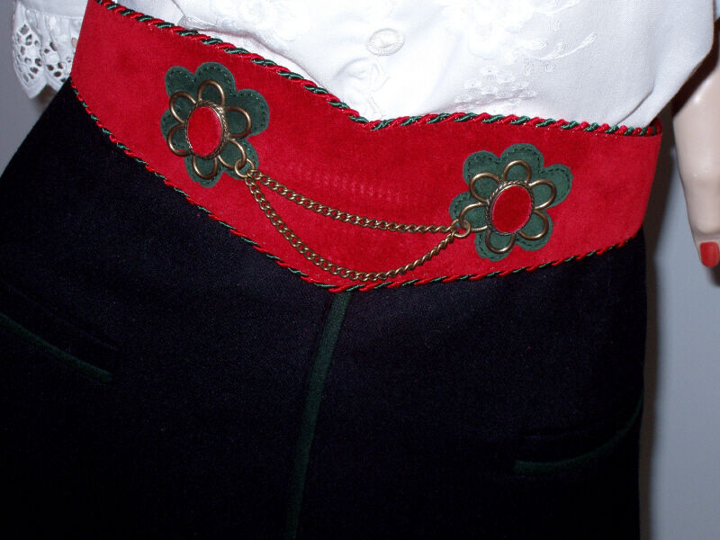 Trachtengürtel Leder Blüten Rot-Grün  (D)  