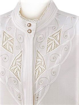 PREMIUM Trachtenbluse Damen festlich Langarm mit Stickerei Creme PREMIUM Trachtenbluse Damen festlich Langarm mit Stickerei Creme