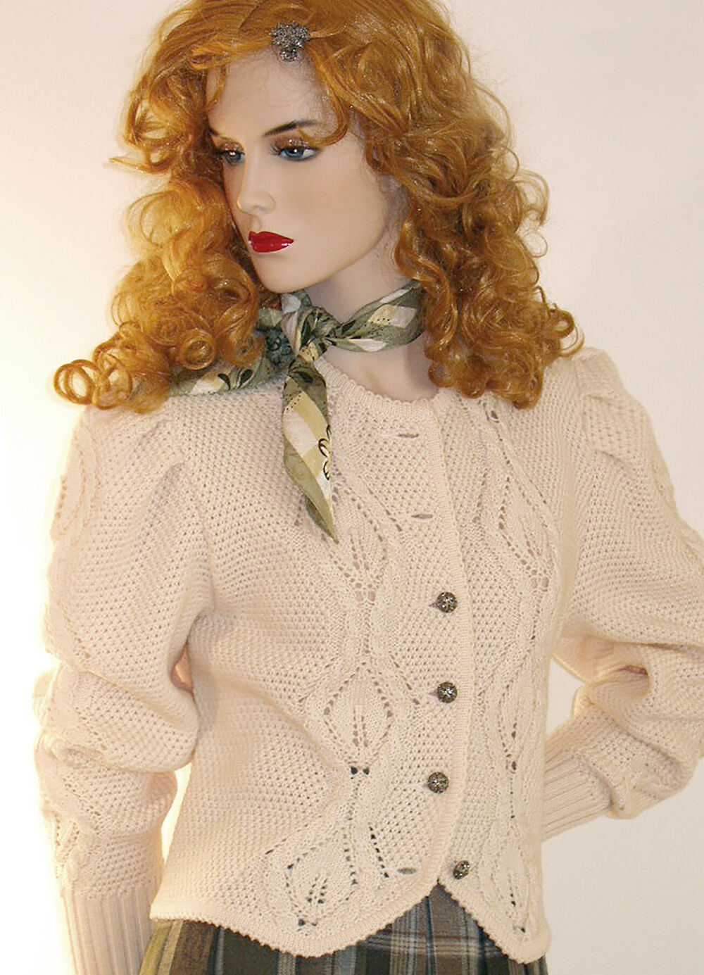Trachtenstrickjacke Damen Dirndljacke MERINO SCHURWOLLE Creme Natur  Trachtenstrickjacke Damen Dirndljacke MERINO SCHURWOLLE Creme Natur