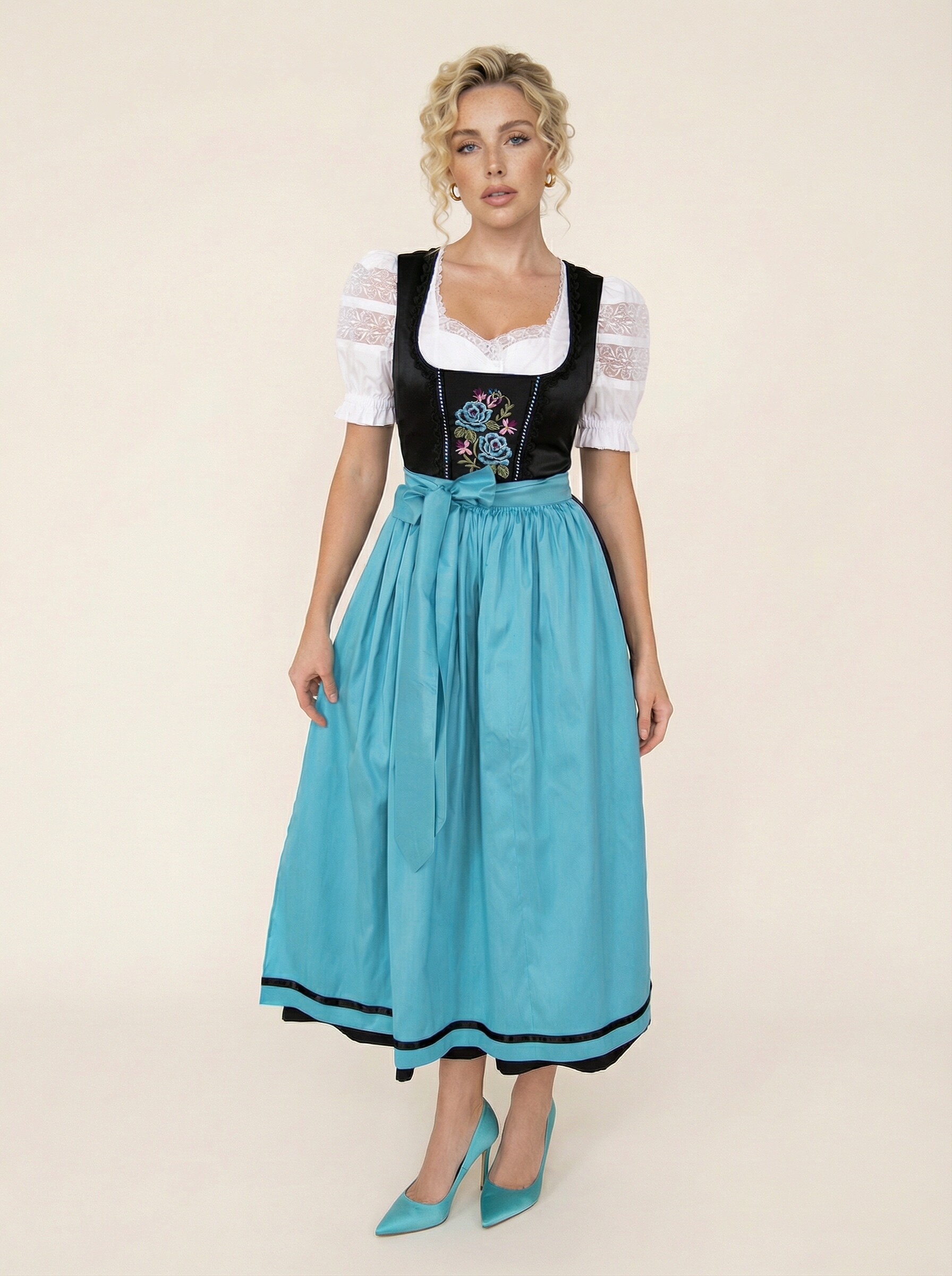 dirndl-schwarz-tuerkis-lang-laila-frontansicht