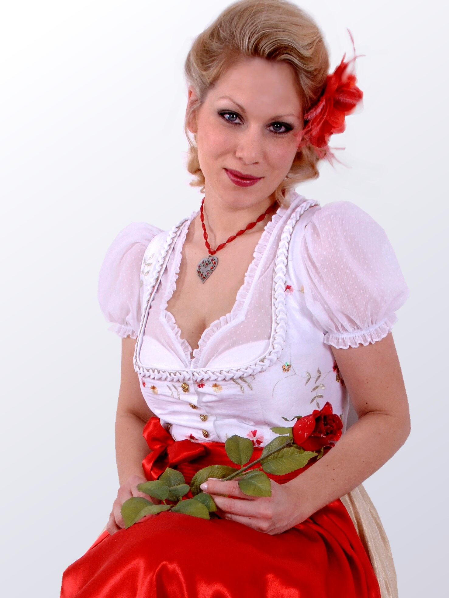 Festliches Midi-Dirndl - kurzes Brautdirndl + edle Satin-Schürze Weiß-Gold-Rot Festliches Midi-Dirndl - kurzes Brautdirndl + edle Satin-Schürze Weiß-Gold-Rot